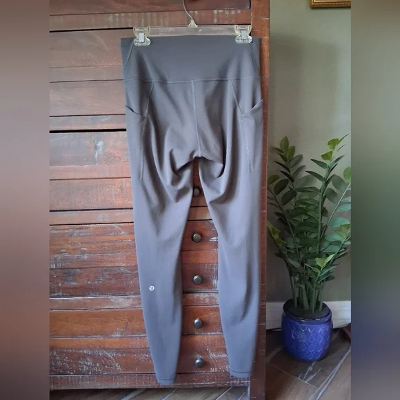 Lululemon Wunder Under Train Leggings With Pockets - Picture 2 of 13